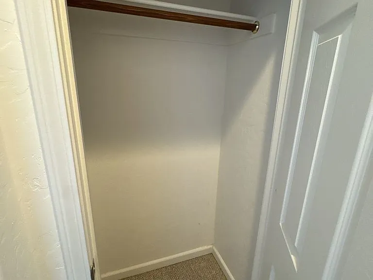 3142 W Sweet Ave — Photo 4
