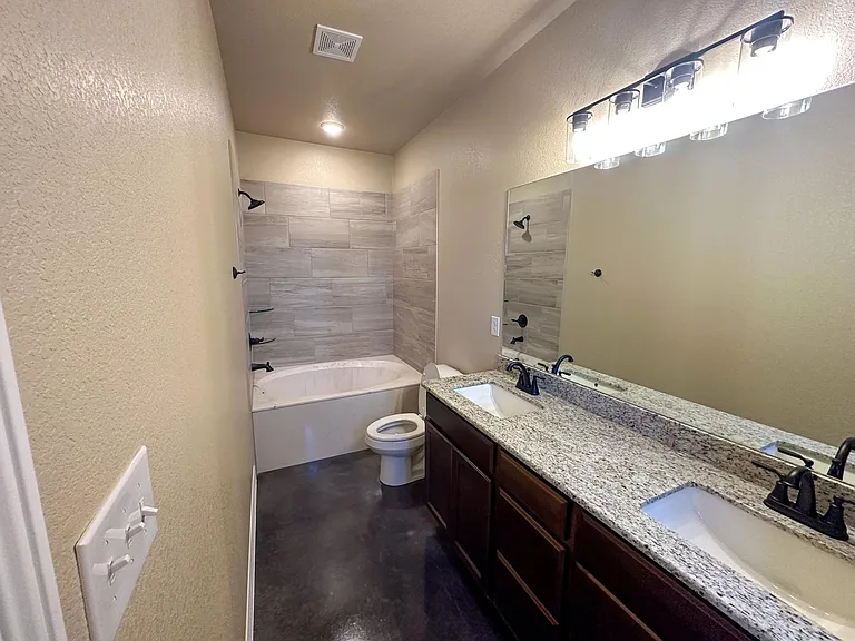 1212 Antelope Trl #B — Photo 17