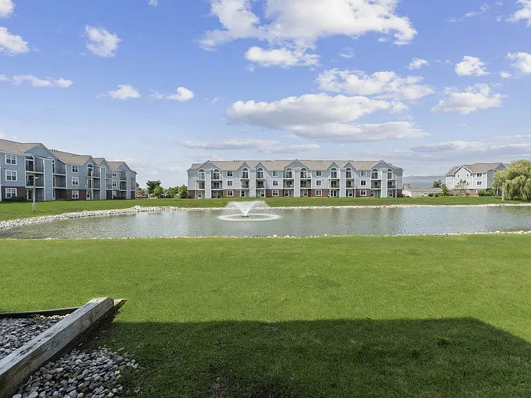 Hunters Pond Apartment Homes — Photo 73
