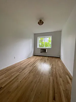 Rented by Aron Fried, LREB | media 9