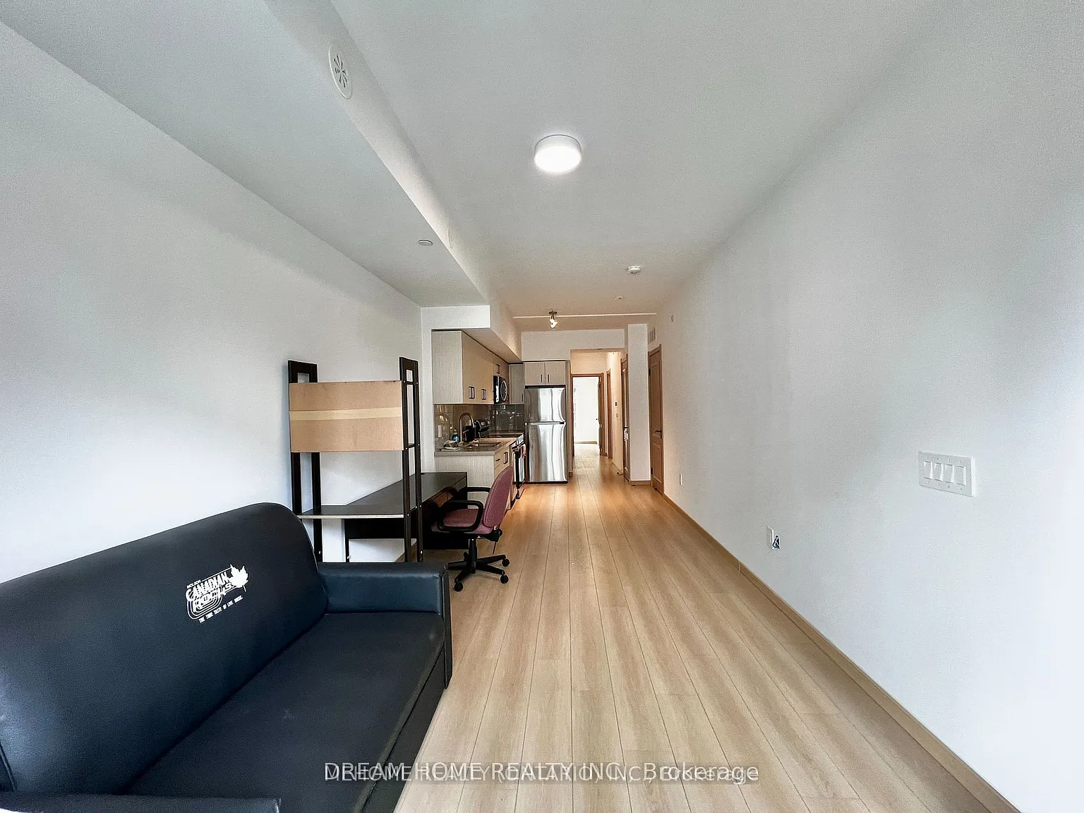 2 bed, $2,889 — Photo 2