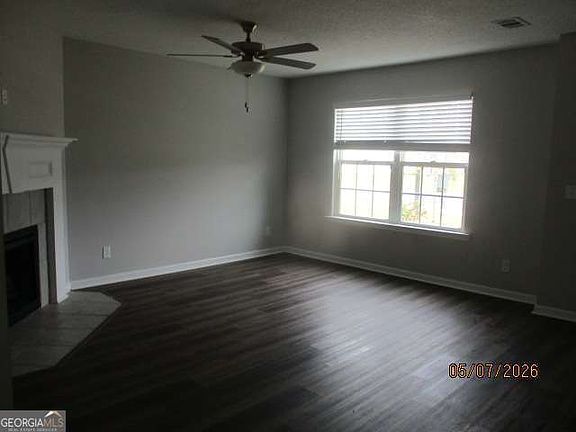 3rd image of 196 Brightleaf Cir