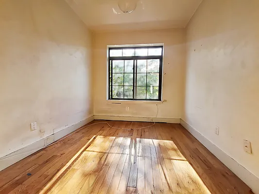 Rented by Rentall Group Inc | media 11