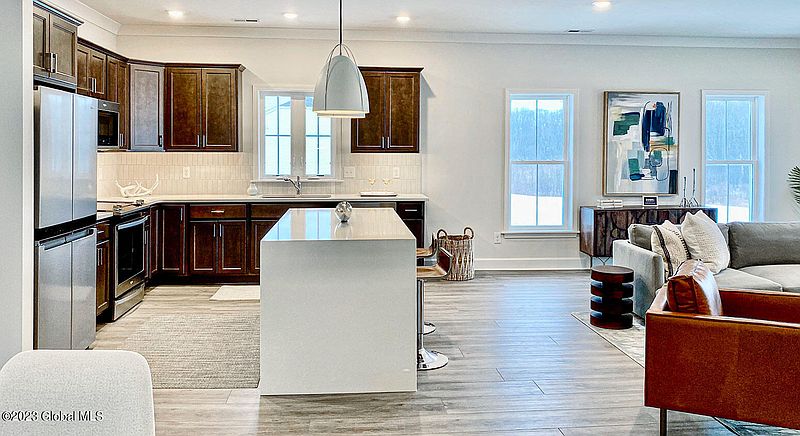 3rd image of 7 Wardley Circle