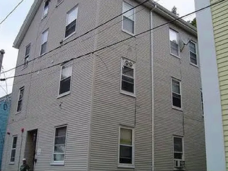10 Howard St #23