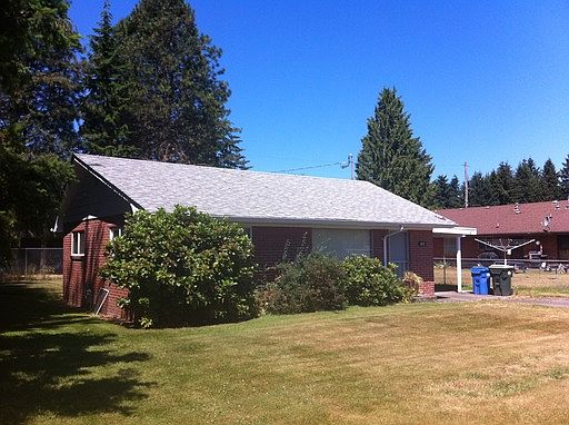 2nd image of 103 Cypress Ln