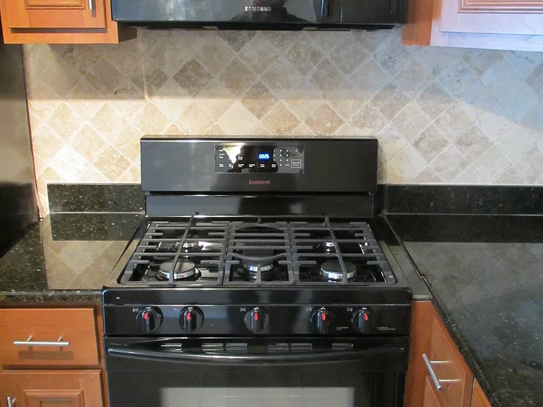 9S201 Lake Dr #2 — Photo 9