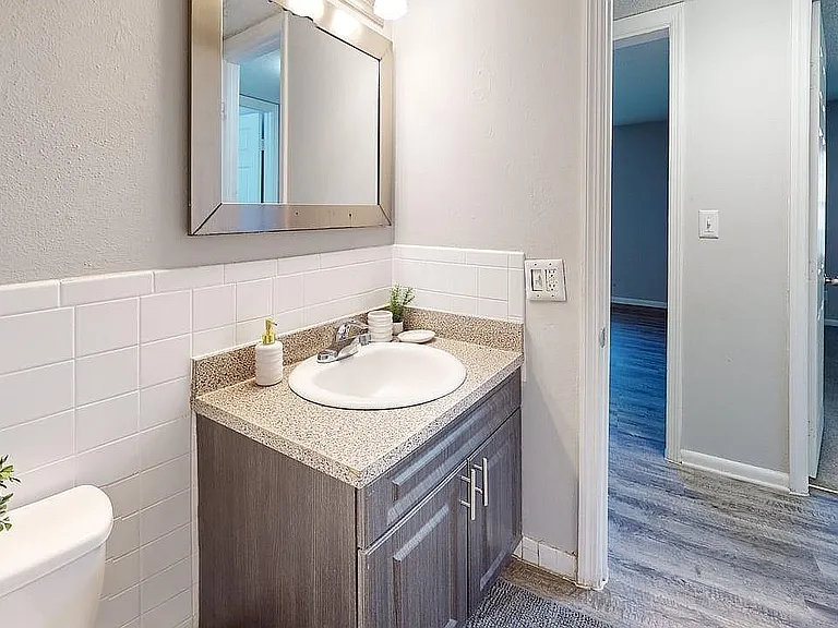 Two-Bedroom-French-Quarter-Bathroom