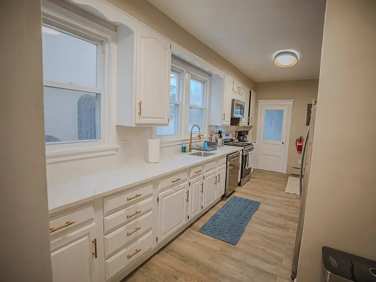 3 S Plaza Pl — Photo 22