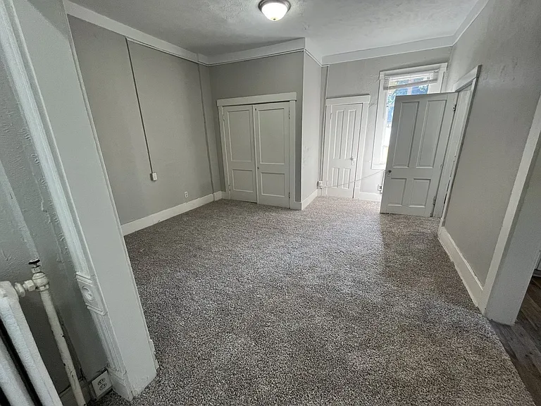 Dundee Park Apartments — Photo 17