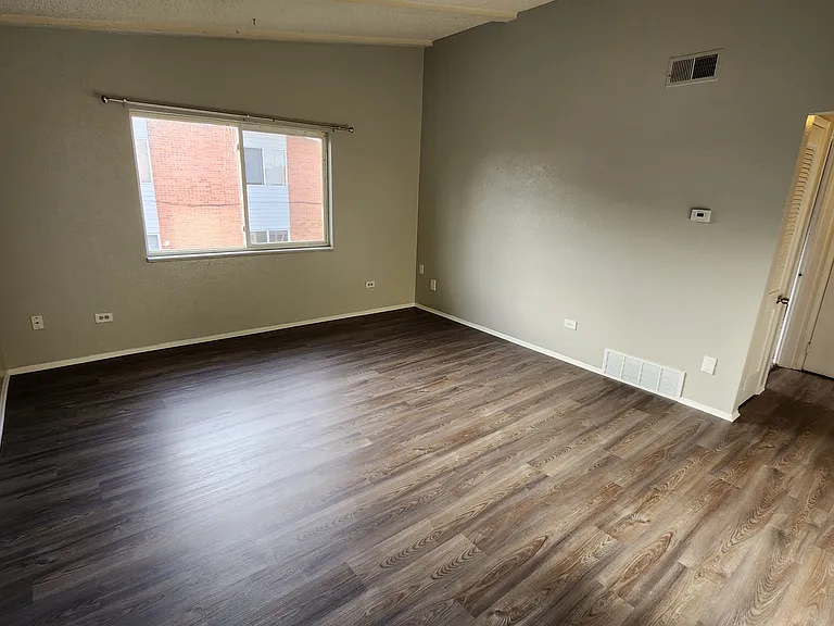 2926 Eliot Cir #3 — Photo 3