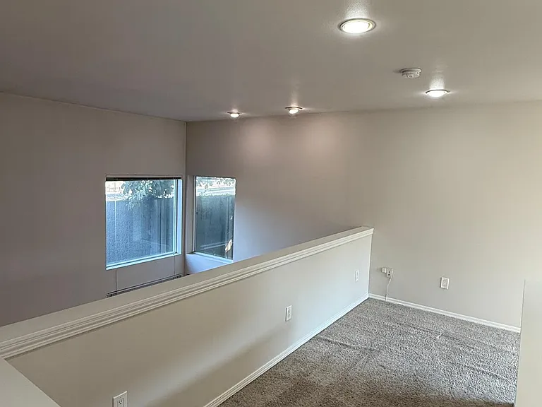 Loft/Lobby