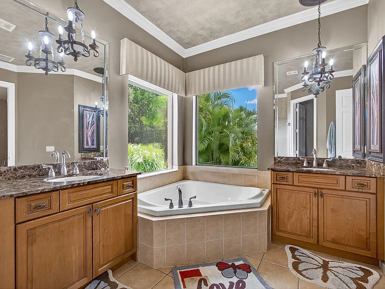 3501 Collonade Dr — Photo 31