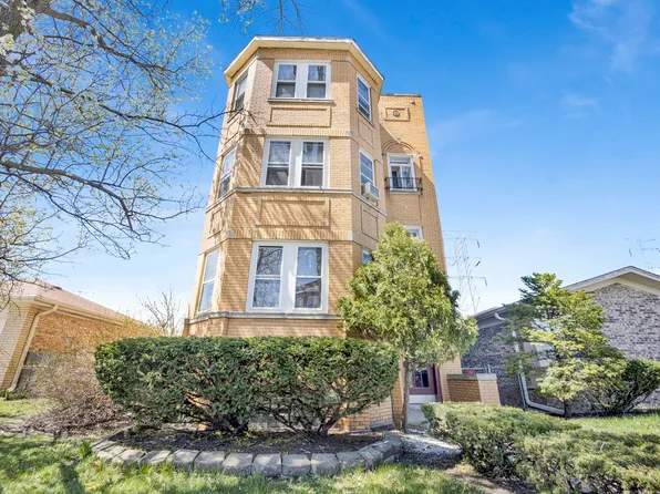 7746 Tripp Ave, Skokie, IL 60076