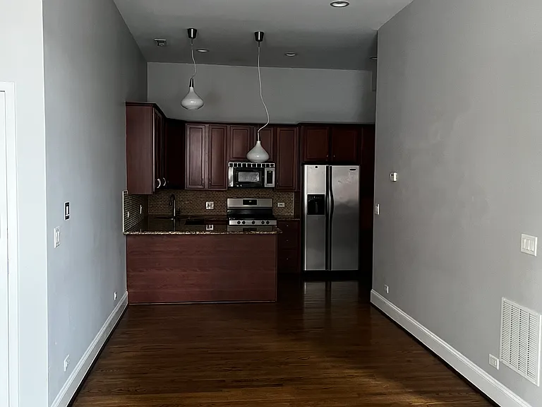1378 N Wolcott Ave #1A — Photo 5