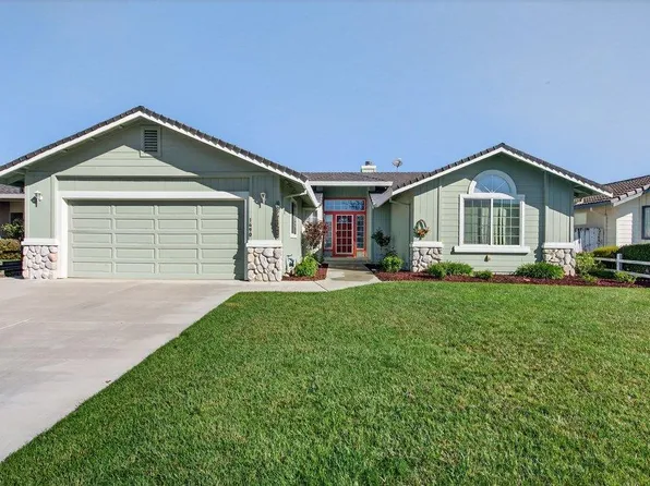 1490 Hilltop Rd, Hollister, CA 95023