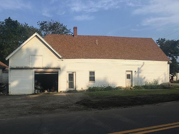 2nd image of 4 Salt Pond Road