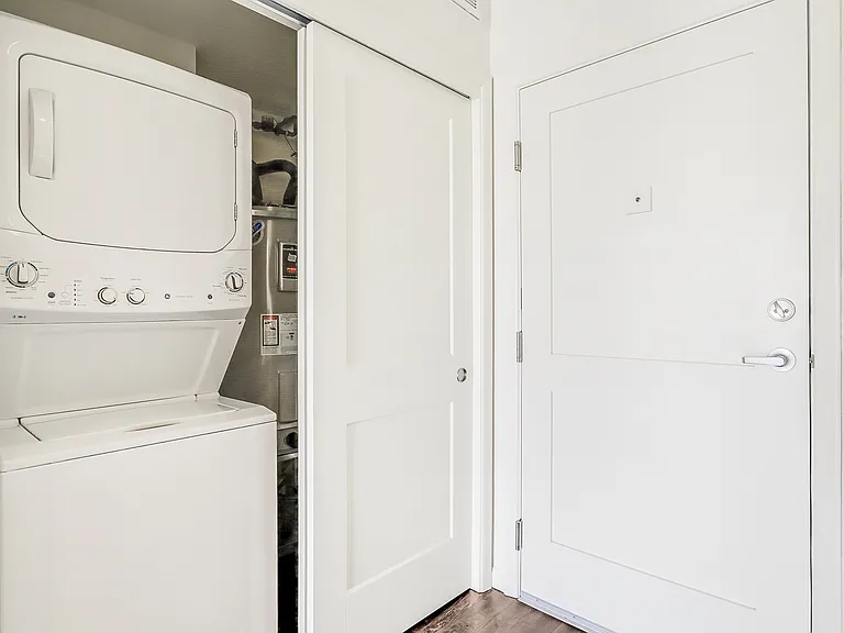 Rail Runner 1x1 units all have the same layout and finishes. #104 is ground floor, pictures from 2nd floor, #206