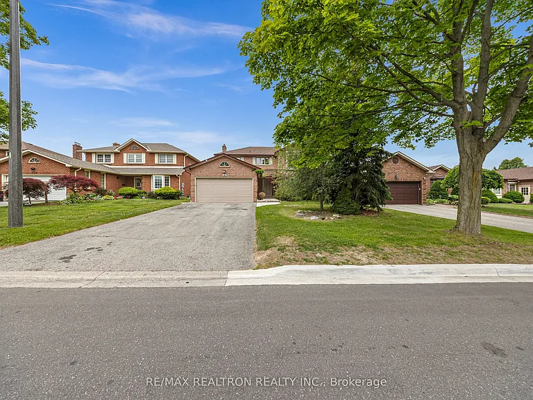 141 Hialeah Cres #UPPER — Photo 29