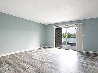 2 bed, 1200 sqft, $1,400 — Photo 3