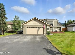 1801 Rebel Ridge Dr, Anchorage, AK 99504