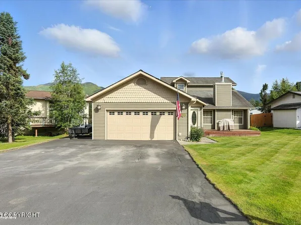 1801 Rebel Ridge Dr, Anchorage, AK 99504