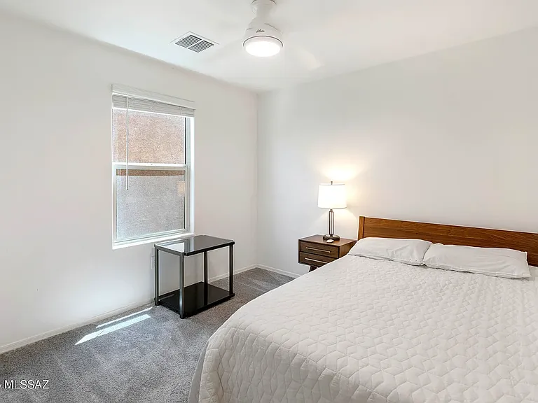 1032 E Descent St — Photo 18