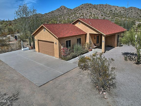 2nd image of 30066 N HOLLY Drive
