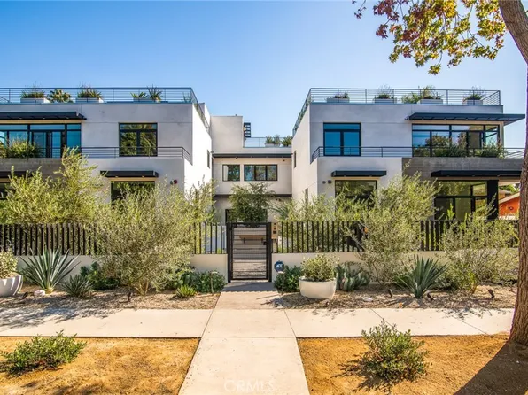 812 Huntley Dr #104, West Hollywood, CA 90069