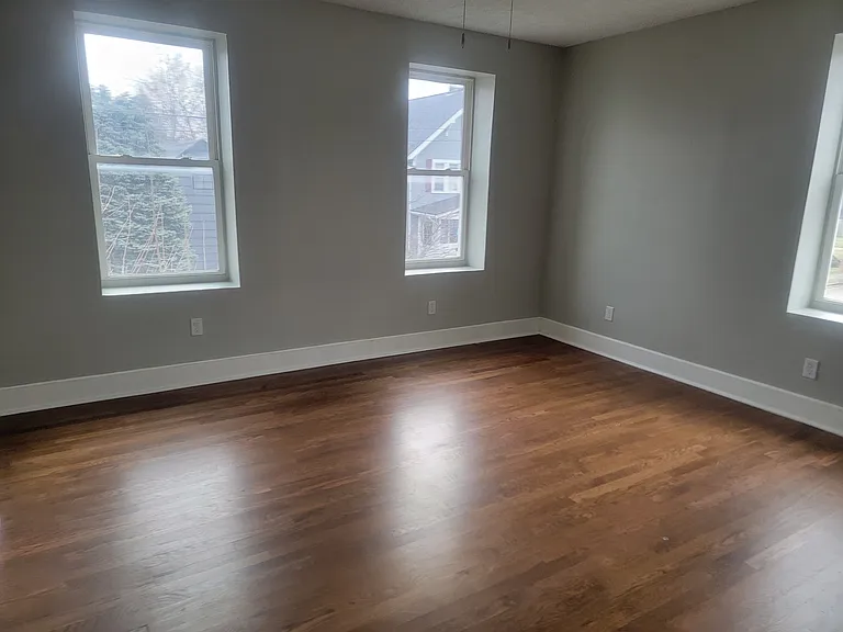 751 Wager St — Photo 6