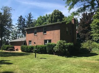 7394 Townline Rd, Bergen, NY 14416