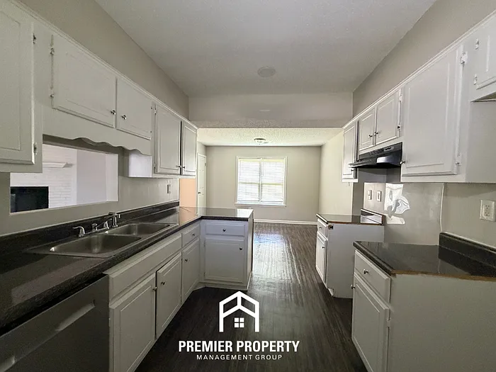 6911 Daneman Dr — Photo 4