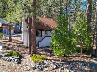 6204 Cardinal Rd, Wrightwood, CA 92397