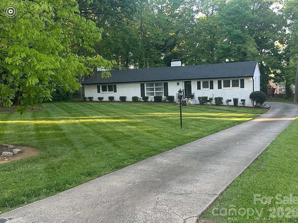 1st image of 1636 Carolina Cir