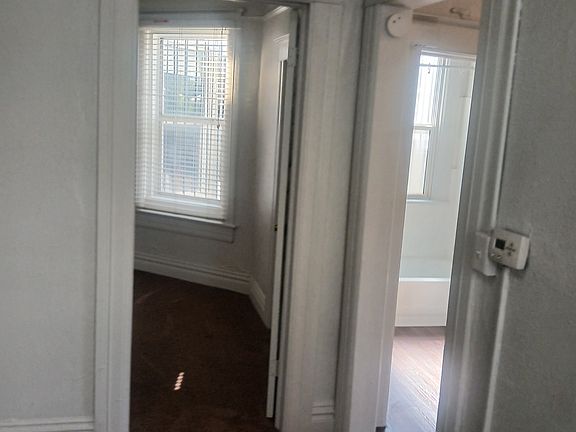 2nd image of 926 E 25th Ave