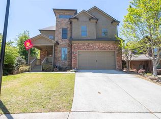 2032 Millcrest Dr, Hoschton, GA 30548