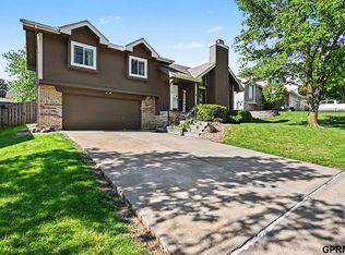 15721 Decatur St, Omaha, NE 68118