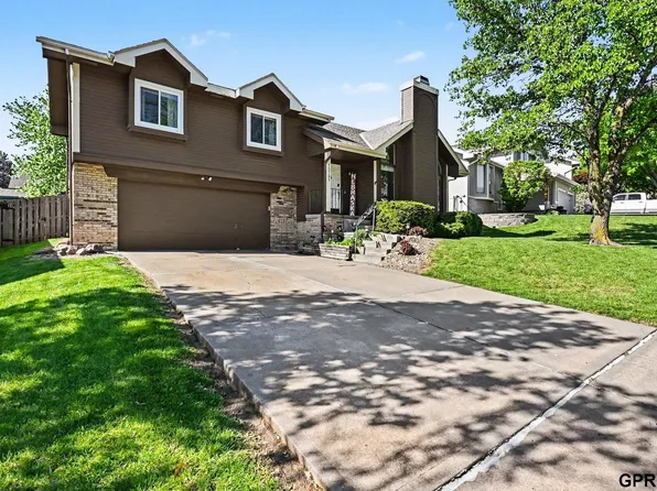 15721 Decatur St, Omaha, NE 68118