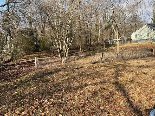 2345 Browns Mill Rd SE #X, Atlanta, GA 30315
