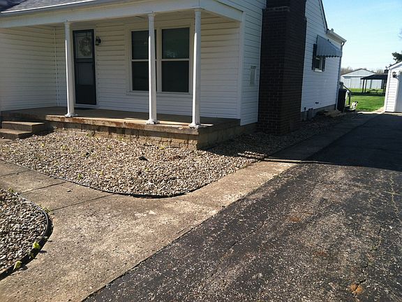 5th image of 172 N Vernon Ave