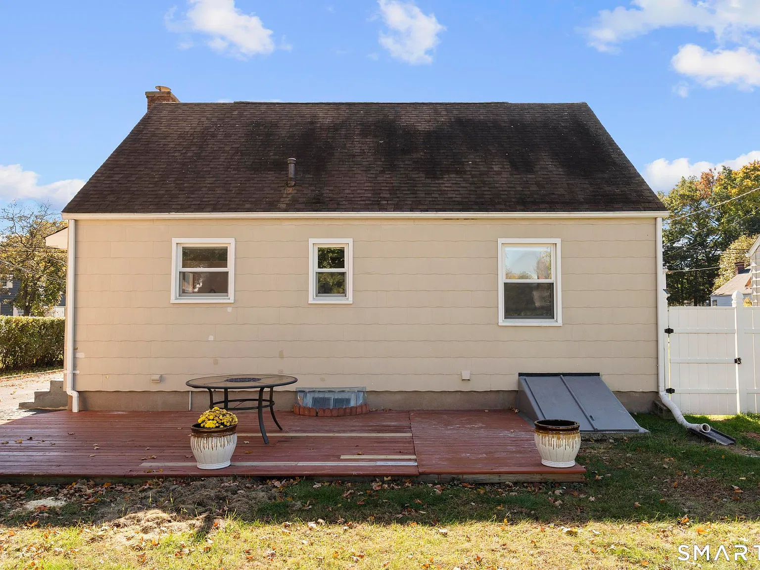 2 bed, 1.0 bath, 1160 sqft, $2,300 — Photo 3