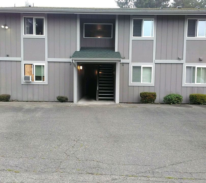 1st image of 7715 Douglas St W APT 14