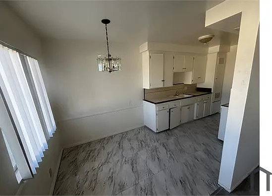 1435 W 105th St #10 — Photo 15