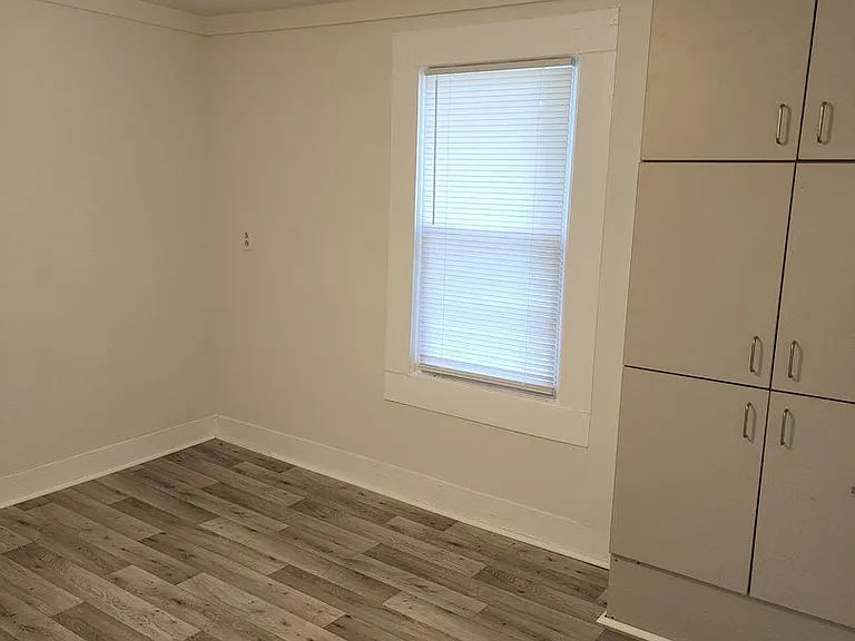 454 Rock Hill Rd — Photo 10