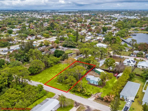5167 SE Isabelita Avenue SE, Stuart, FL 34997