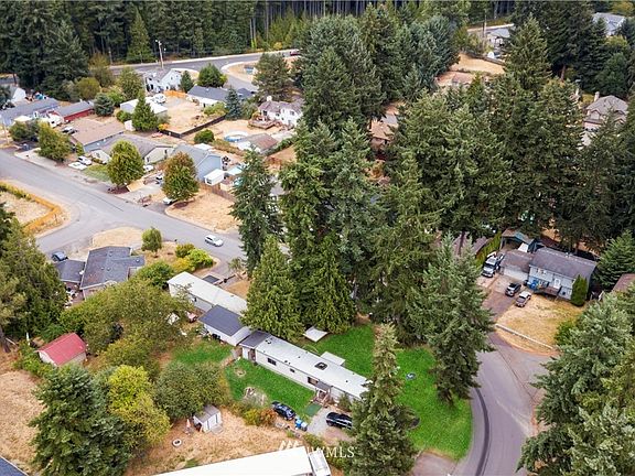 Ponderosa Community is five minutes from Costco and major shopping.