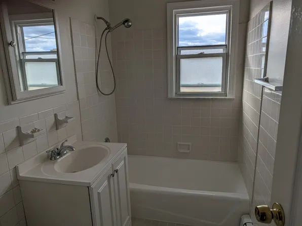 (undisclosed Address), Roselle Park, NJ 07204