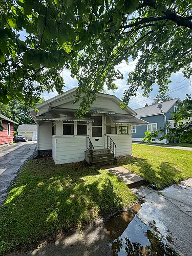531 Saint Clair Ave Photo 1 531 Saint Clair Ave Photo 1