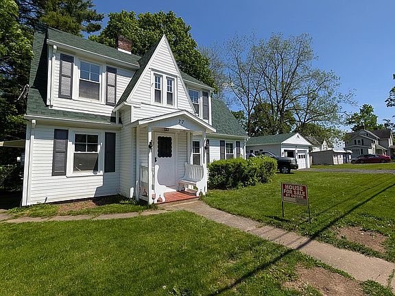 2nd image of 77 Monroe St