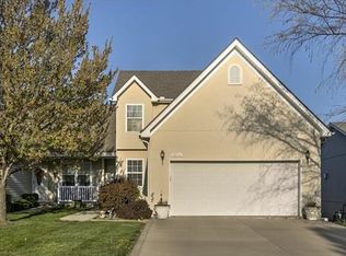 1313 N 158th Ct, Basehor, KS 66007